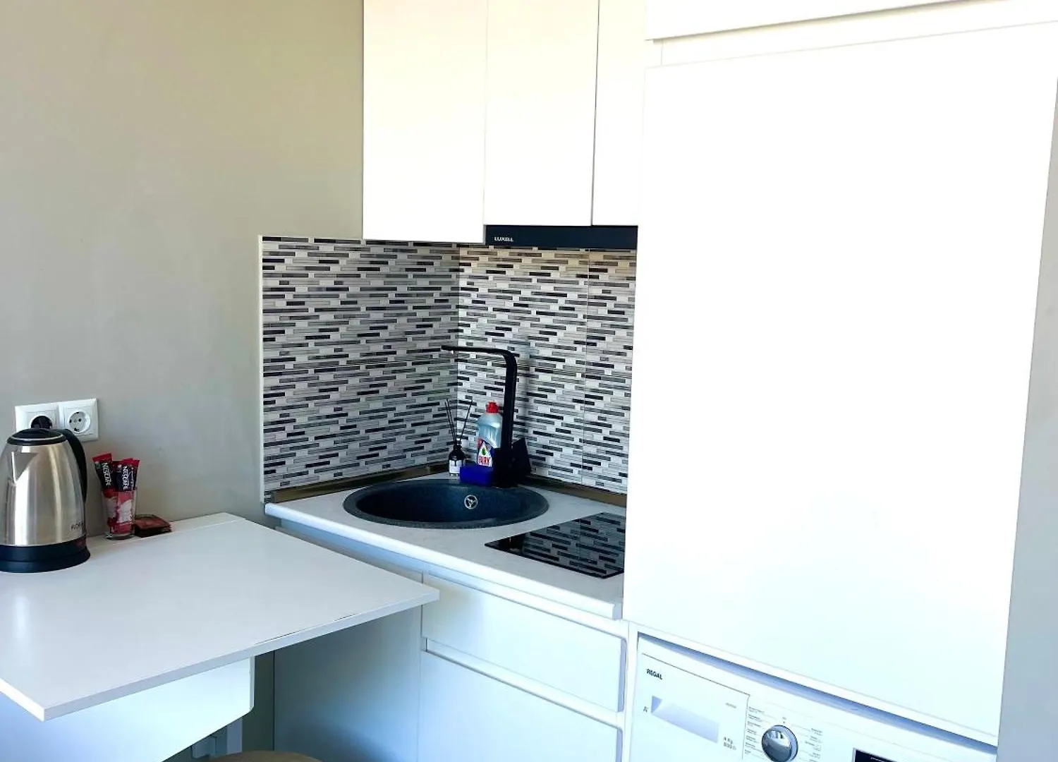Sunrise Apartment 307B Batumi 0*,  Gruzie